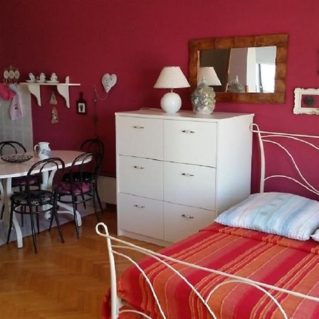 Apartmani Drazena Podgora Esterno foto