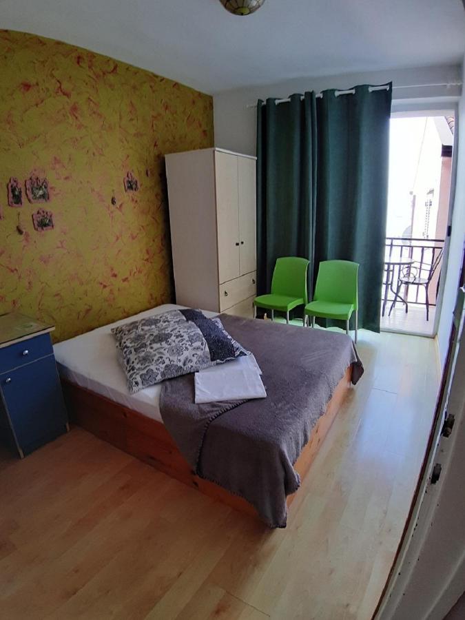 Apartmani Drazena Podgora Esterno foto